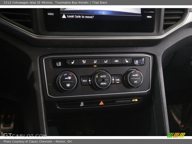 Tourmaline Blue Metallic / Titan Black 2019 Volkswagen Atlas SE 4Motion
