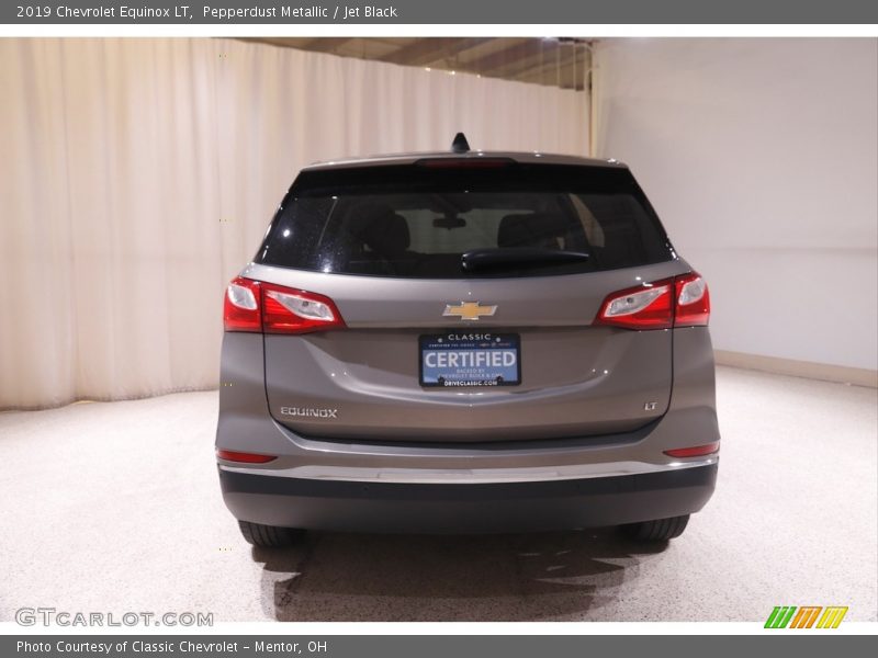 Pepperdust Metallic / Jet Black 2019 Chevrolet Equinox LT