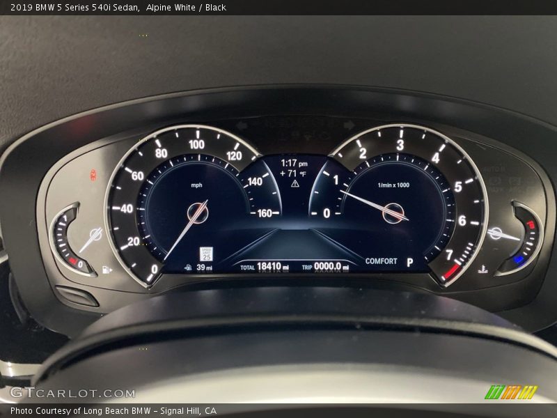 Alpine White / Black 2019 BMW 5 Series 540i Sedan