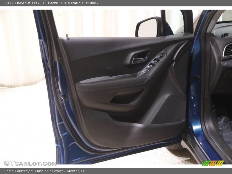 Pacific Blue Metallic / Jet Black 2019 Chevrolet Trax LT