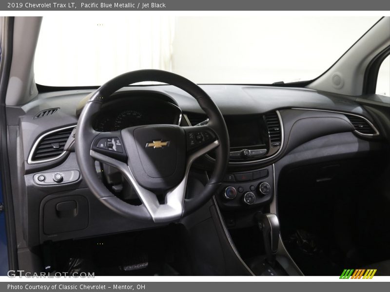 Pacific Blue Metallic / Jet Black 2019 Chevrolet Trax LT