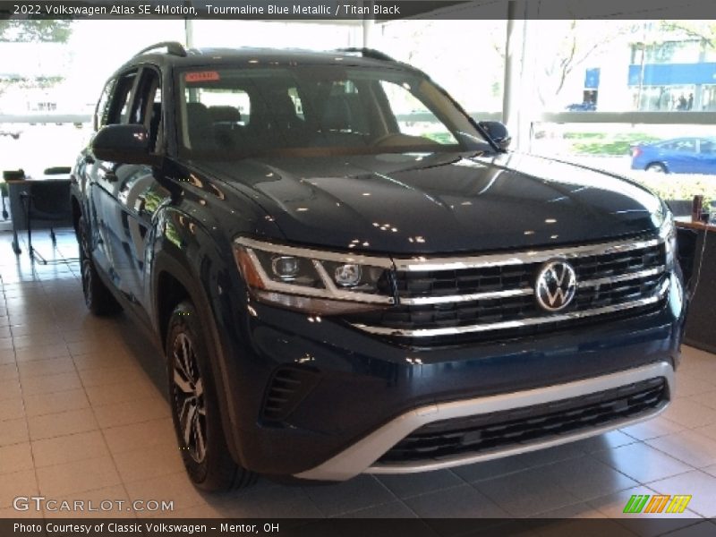 Tourmaline Blue Metallic / Titan Black 2022 Volkswagen Atlas SE 4Motion