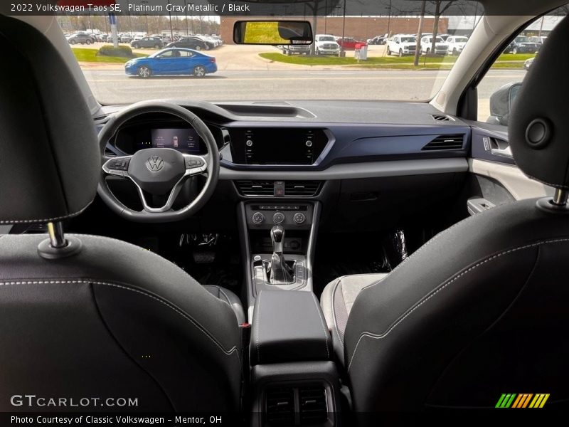 Platinum Gray Metallic / Black 2022 Volkswagen Taos SE