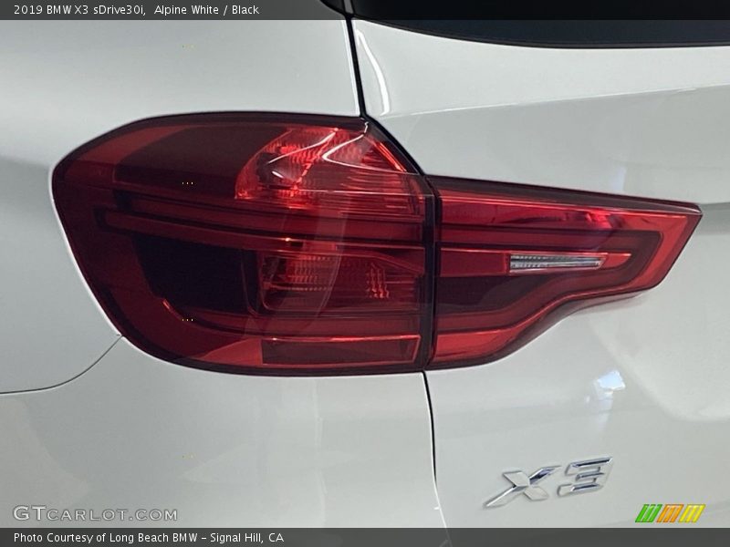 Alpine White / Black 2019 BMW X3 sDrive30i