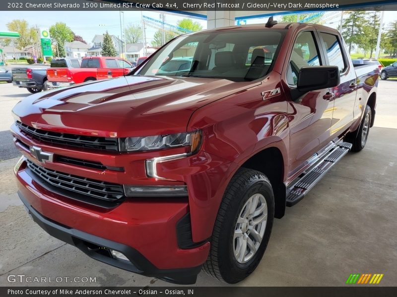 Cherry Red Tintcoat / Gideon/­Very Dark Atmosphere 2022 Chevrolet Silverado 1500 Limited RST Crew Cab 4x4