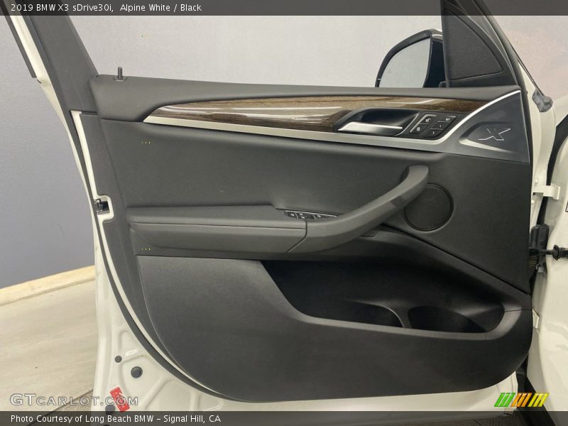 Alpine White / Black 2019 BMW X3 sDrive30i