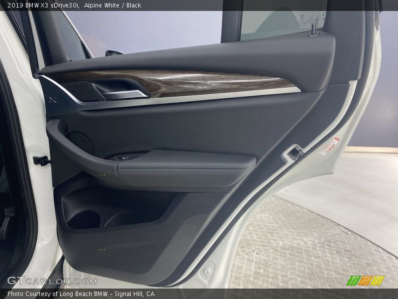 Alpine White / Black 2019 BMW X3 sDrive30i