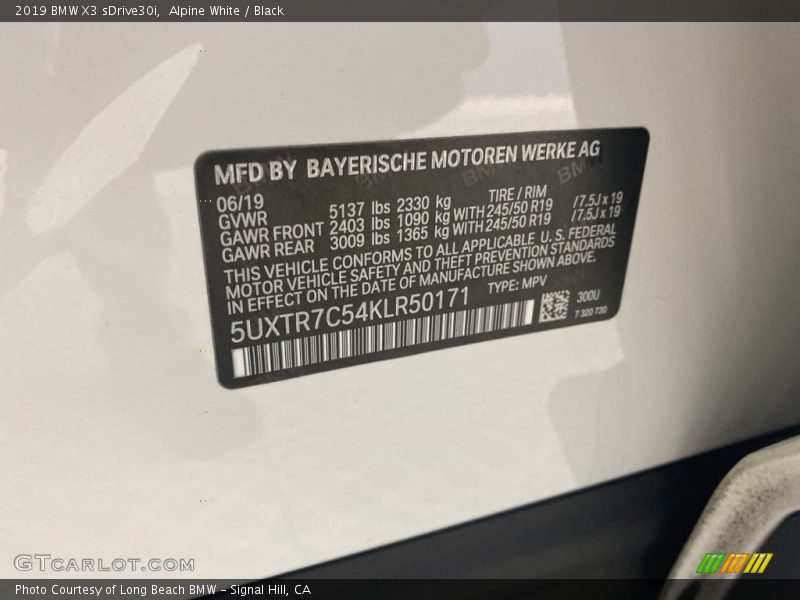 Alpine White / Black 2019 BMW X3 sDrive30i