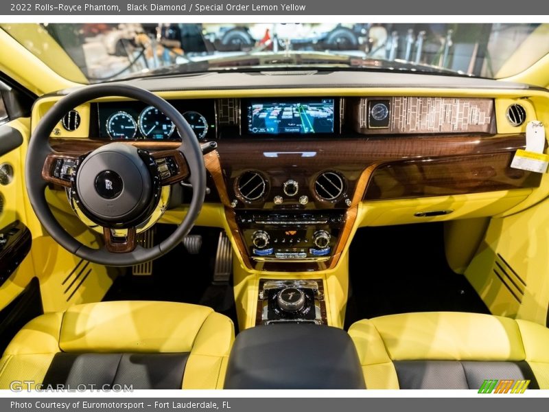 Dashboard of 2022 Phantom 