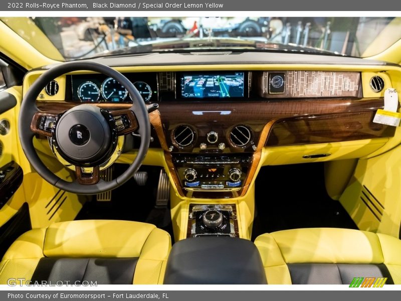 Dashboard of 2022 Phantom 