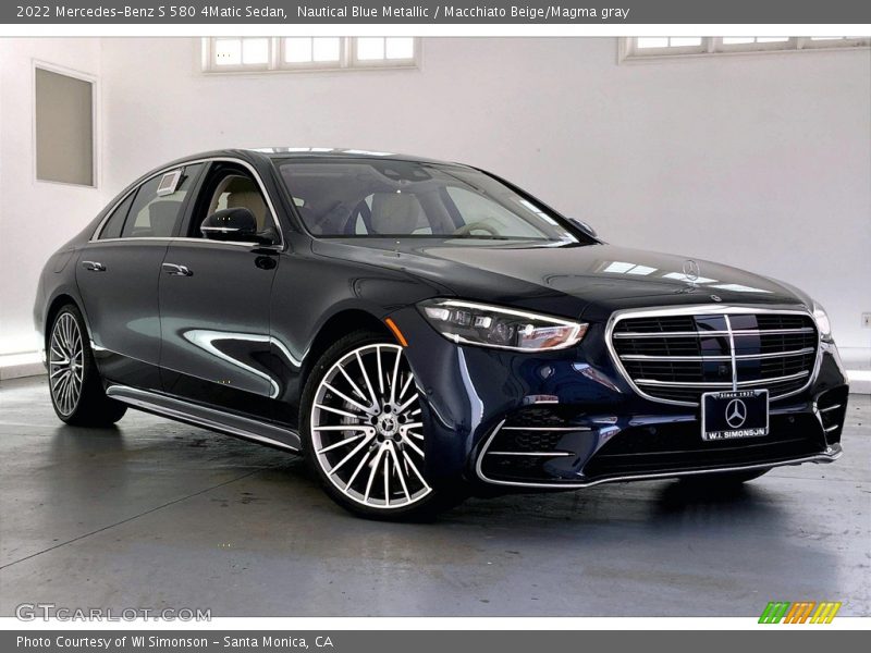 Front 3/4 View of 2022 S 580 4Matic Sedan