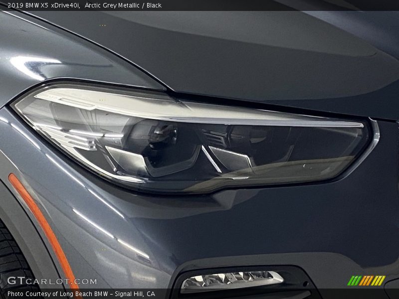 Arctic Grey Metallic / Black 2019 BMW X5 xDrive40i