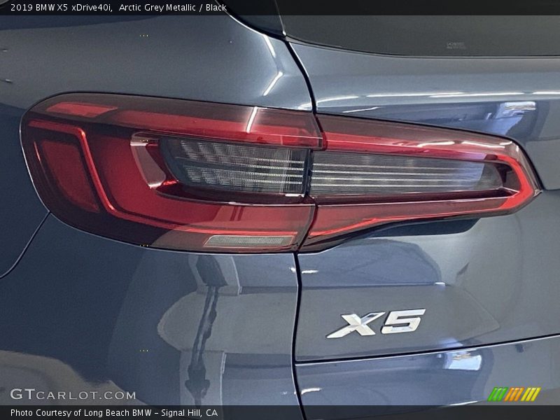 Arctic Grey Metallic / Black 2019 BMW X5 xDrive40i