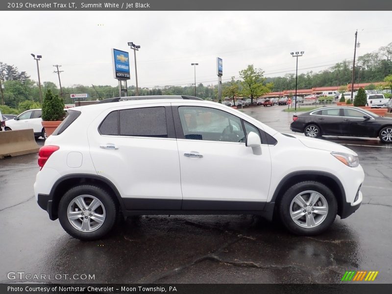 Summit White / Jet Black 2019 Chevrolet Trax LT