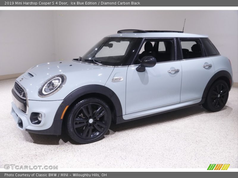 Ice Blue Edition / Diamond Carbon Black 2019 Mini Hardtop Cooper S 4 Door