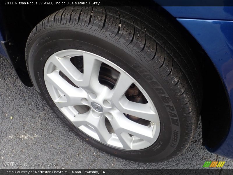 Indigo Blue Metallic / Gray 2011 Nissan Rogue SV AWD