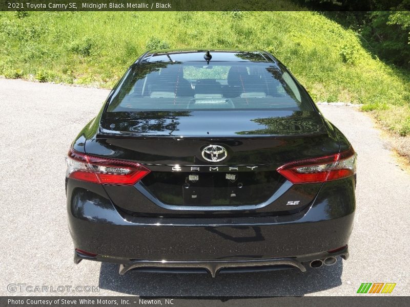 Midnight Black Metallic / Black 2021 Toyota Camry SE