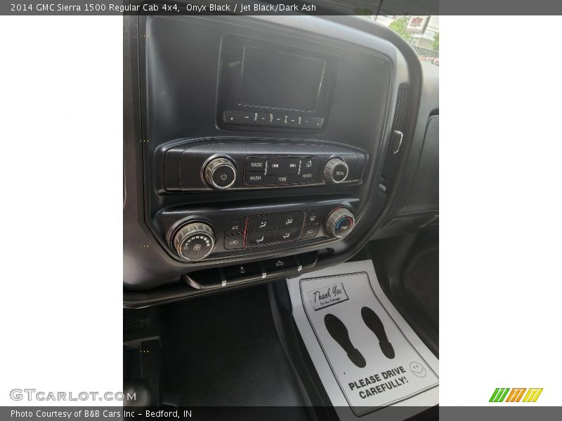 Onyx Black / Jet Black/Dark Ash 2014 GMC Sierra 1500 Regular Cab 4x4