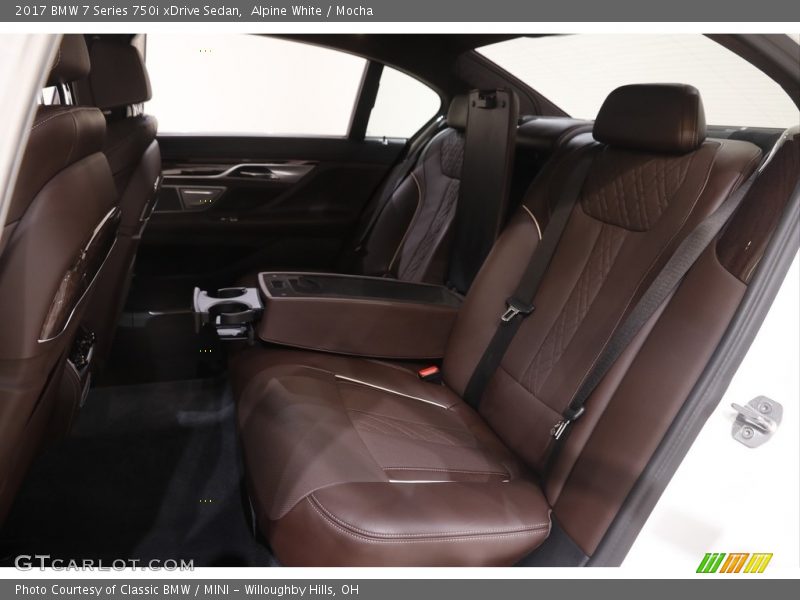 Alpine White / Mocha 2017 BMW 7 Series 750i xDrive Sedan