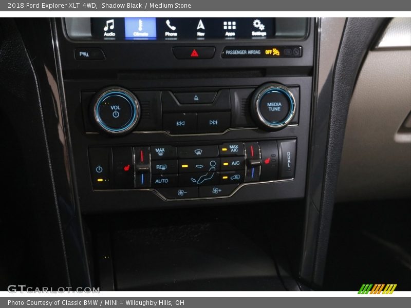 Shadow Black / Medium Stone 2018 Ford Explorer XLT 4WD