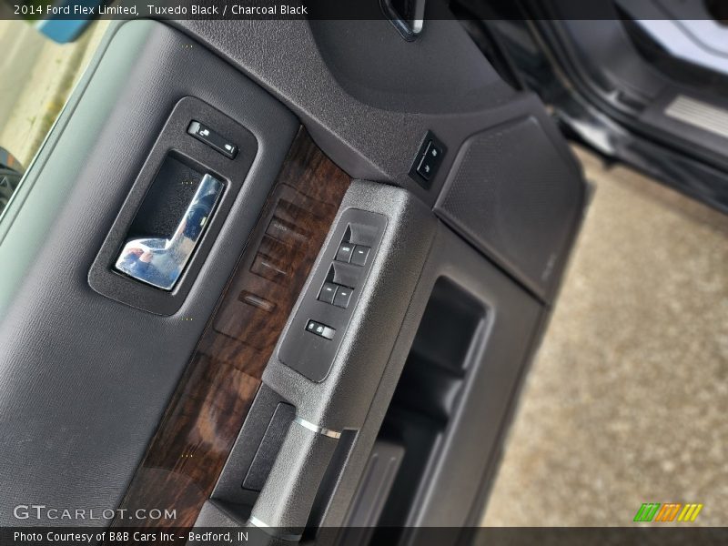 Tuxedo Black / Charcoal Black 2014 Ford Flex Limited