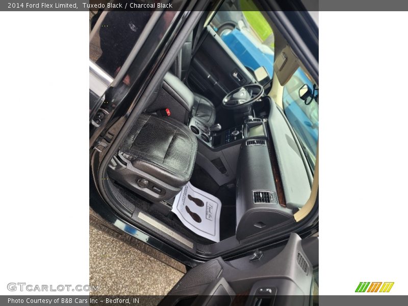 Tuxedo Black / Charcoal Black 2014 Ford Flex Limited