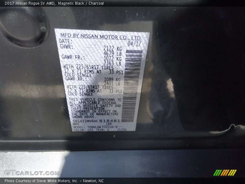 Magnetic Black / Charcoal 2017 Nissan Rogue SV AWD