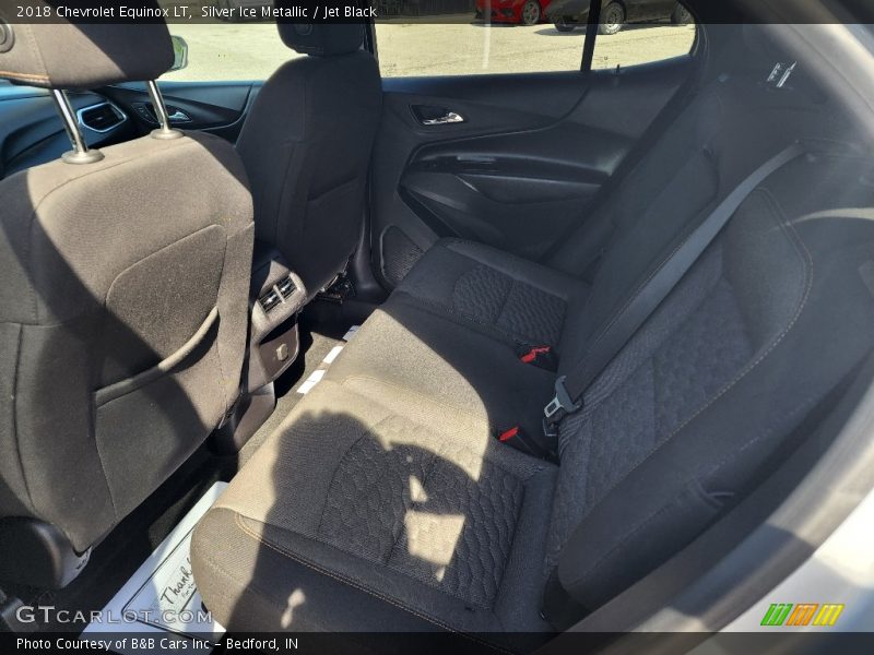 Silver Ice Metallic / Jet Black 2018 Chevrolet Equinox LT
