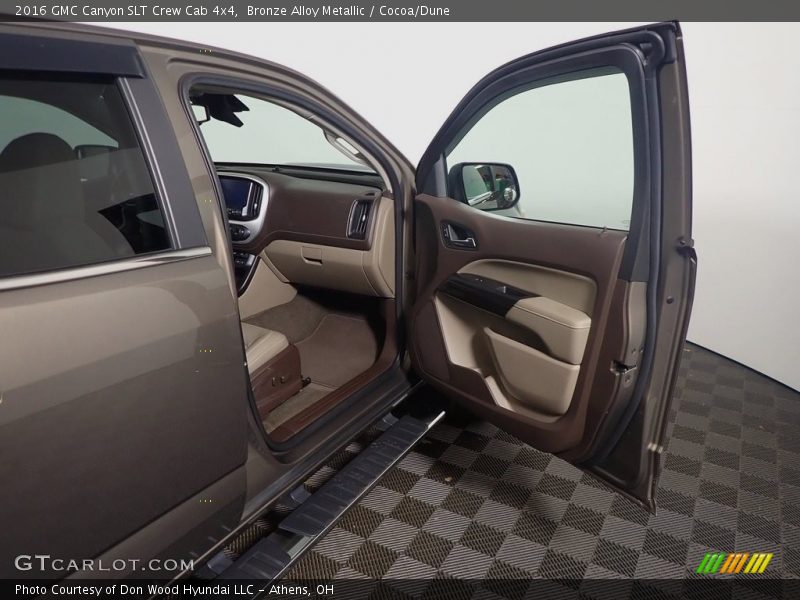 Bronze Alloy Metallic / Cocoa/Dune 2016 GMC Canyon SLT Crew Cab 4x4
