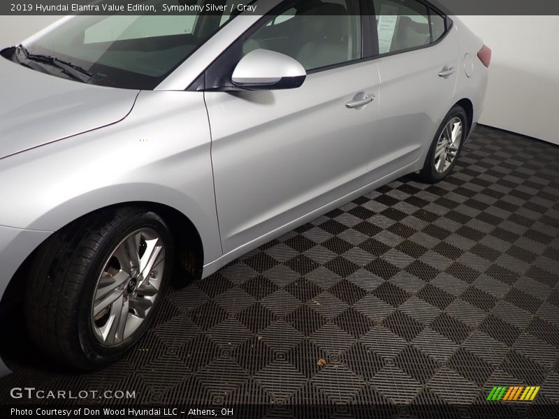 Symphony Silver / Gray 2019 Hyundai Elantra Value Edition