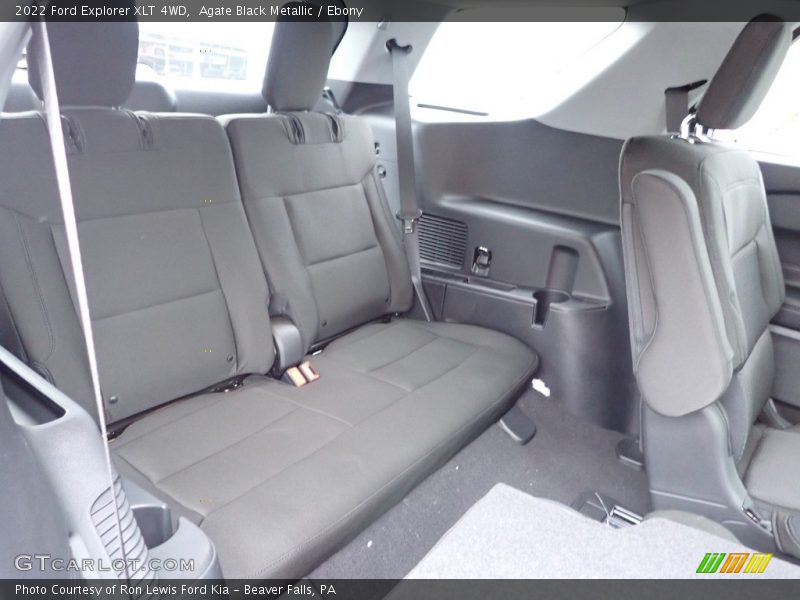 Agate Black Metallic / Ebony 2022 Ford Explorer XLT 4WD