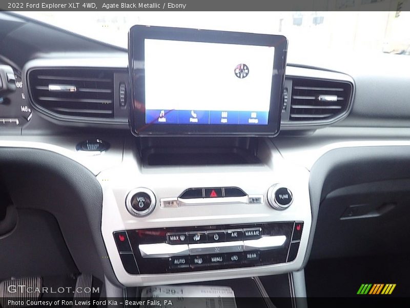 Agate Black Metallic / Ebony 2022 Ford Explorer XLT 4WD