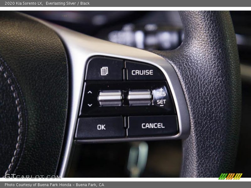 Everlasting Silver / Black 2020 Kia Sorento LX