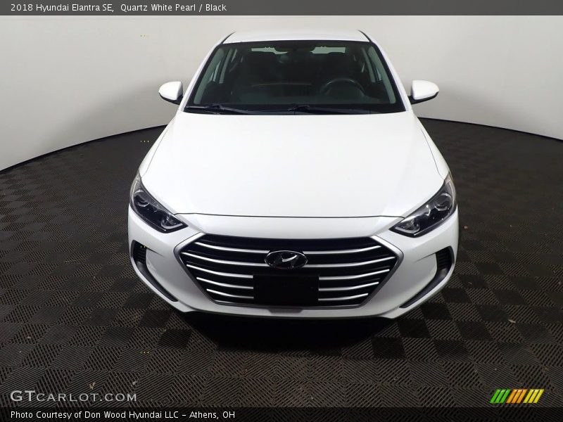 Quartz White Pearl / Black 2018 Hyundai Elantra SE