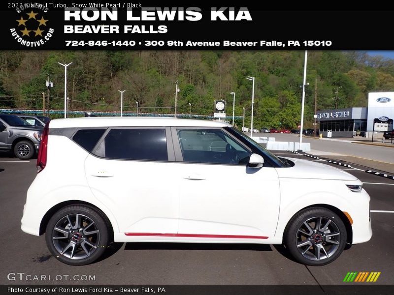 Snow White Pearl / Black 2022 Kia Soul Turbo