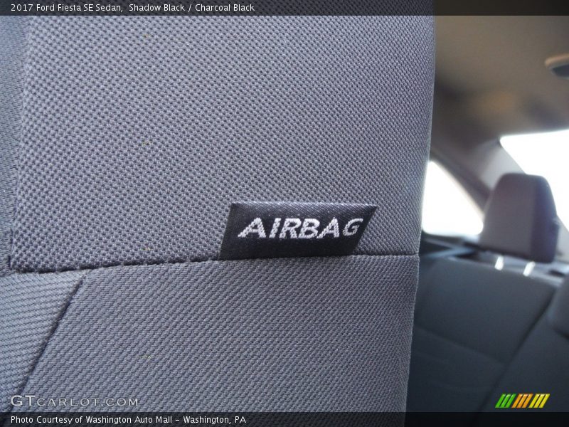 Shadow Black / Charcoal Black 2017 Ford Fiesta SE Sedan