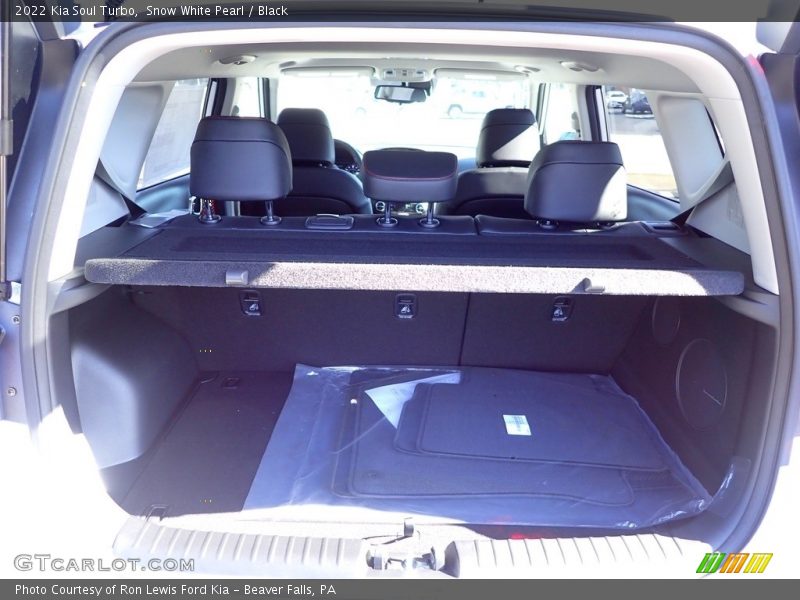 Snow White Pearl / Black 2022 Kia Soul Turbo