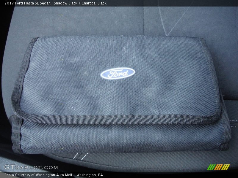 Shadow Black / Charcoal Black 2017 Ford Fiesta SE Sedan