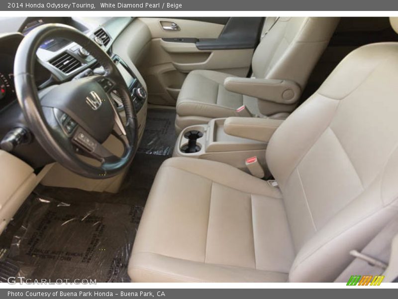 White Diamond Pearl / Beige 2014 Honda Odyssey Touring