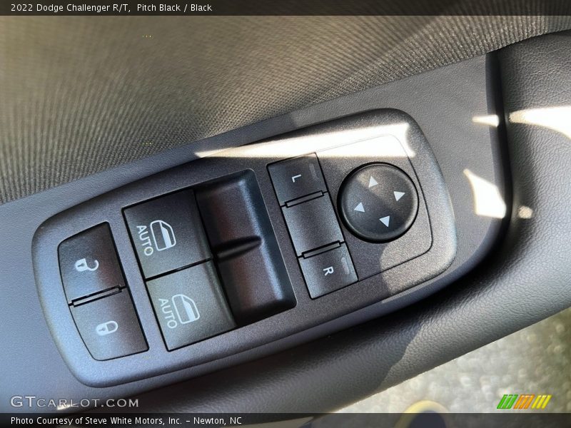 Controls of 2022 Challenger R/T
