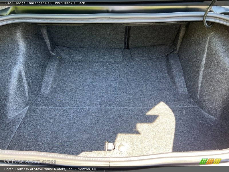  2022 Challenger R/T Trunk