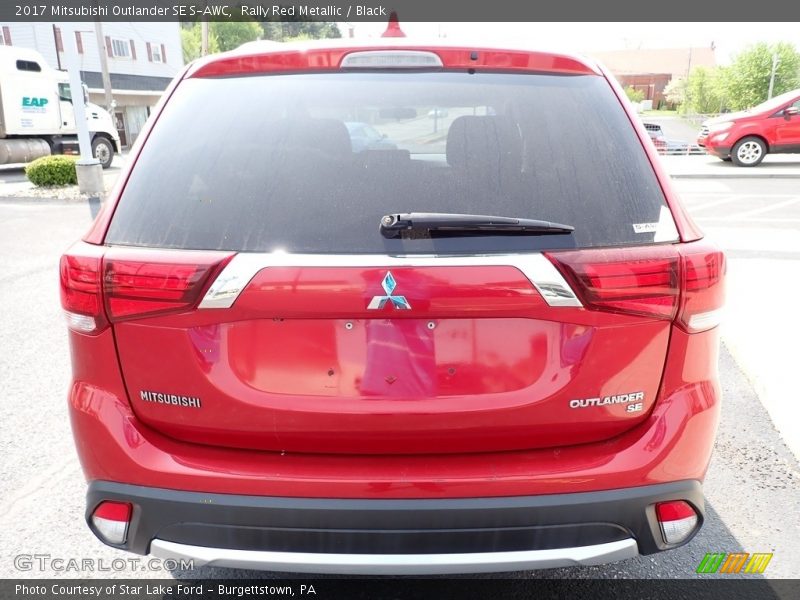  2017 Outlander SE S-AWC Rally Red Metallic