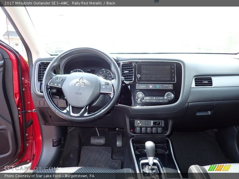 Dashboard of 2017 Outlander SE S-AWC