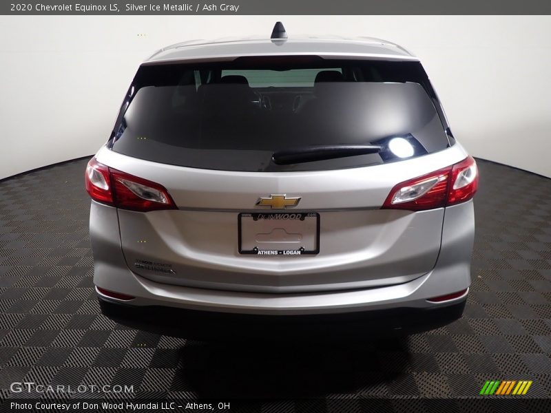 Silver Ice Metallic / Ash Gray 2020 Chevrolet Equinox LS