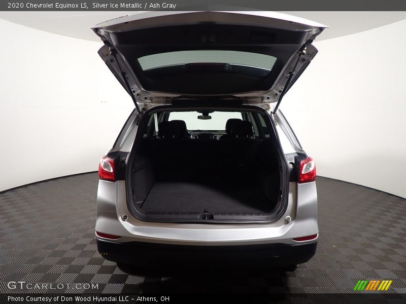 Silver Ice Metallic / Ash Gray 2020 Chevrolet Equinox LS
