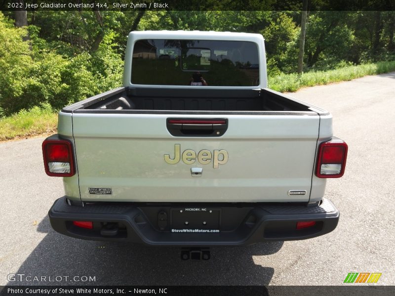 Silver Zynith / Black 2022 Jeep Gladiator Overland 4x4