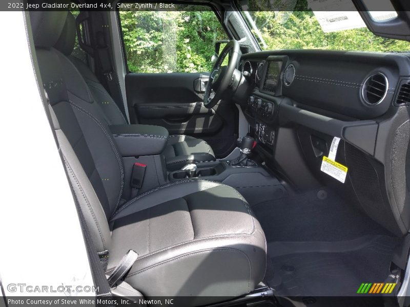 Silver Zynith / Black 2022 Jeep Gladiator Overland 4x4