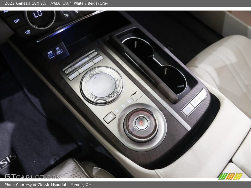 Controls of 2022 G80 2.5T AWD