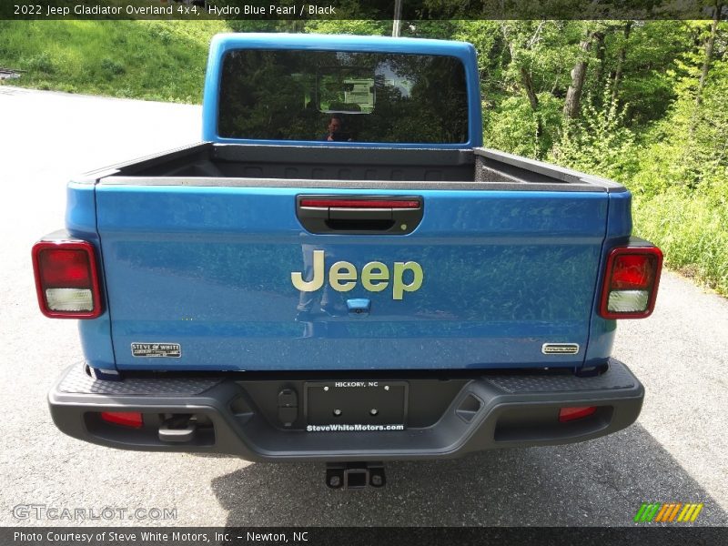 Hydro Blue Pearl / Black 2022 Jeep Gladiator Overland 4x4