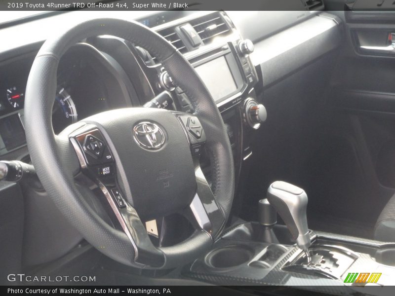 Super White / Black 2019 Toyota 4Runner TRD Off-Road 4x4